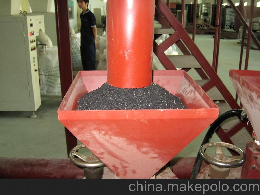 废旧轮胎粉碎设备（橡胶研磨机）图3
