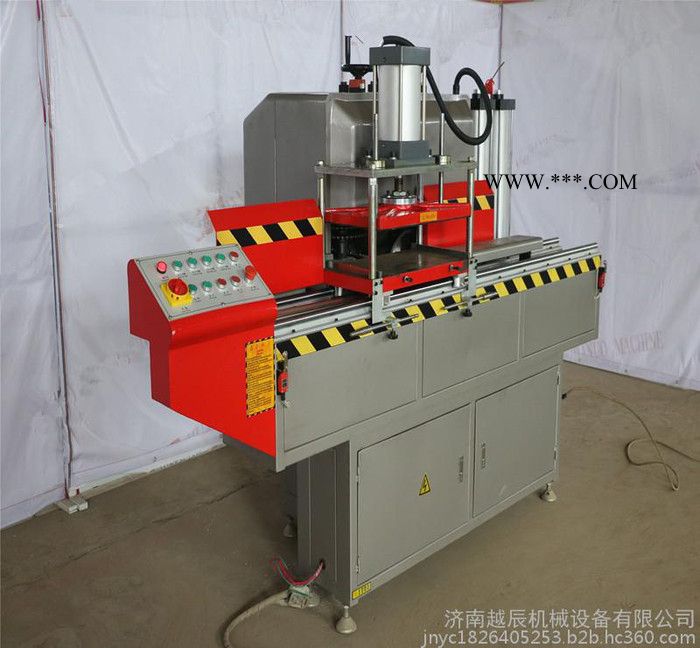 供应厂家铝合金门窗加工设备，辽宁市新五刀大端面铣床价格，塑钢门窗加工设备，中空玻璃加工设备，雕刻机设备图5