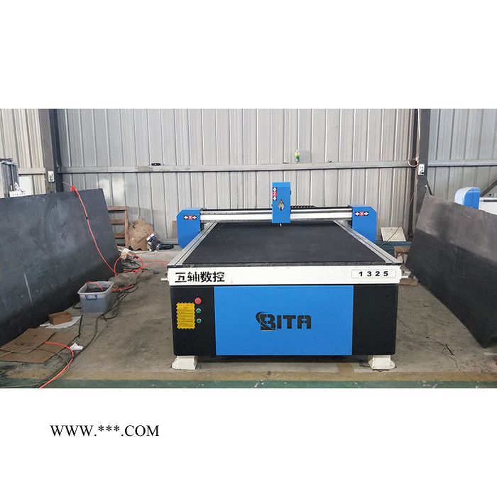 秉泰数控1325 玻璃切割机 建筑玻璃 汽车玻璃 家具玻璃 工艺玻璃 装饰玻璃 橱柜玻璃等玻璃切割作业图3