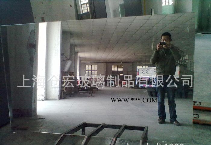 单面反射镜玻璃 夹胶单面反射镜玻璃 钢化单面镜玻璃图3