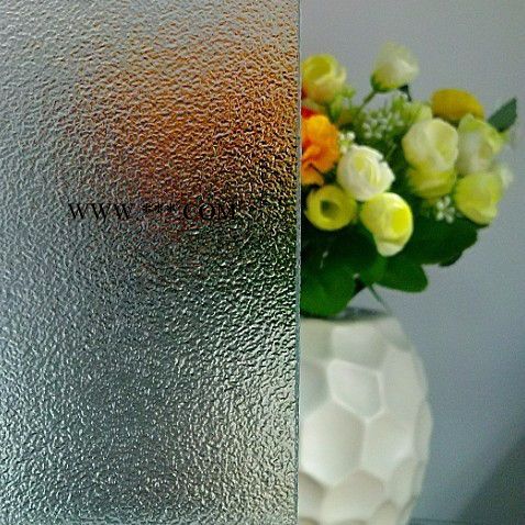 坤豪玻璃工厂提供**香梨玻 压花玻璃 树皮玻璃 钻石玻璃尺寸厚度定制加工