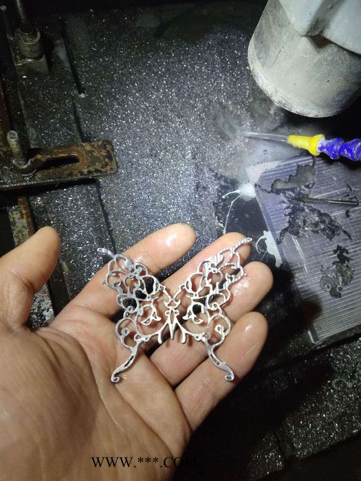 数控金属模具雕刻机石膏模具金属治具雕刻机图2