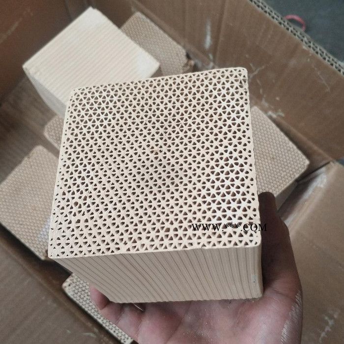 泽雨WHA-100沸石分子筛产品展示 -北京蜂窝沸石分子筛产品展示-兰州蜂窝分子筛催化燃烧技术-上海蜂窝分子筛结构图图4