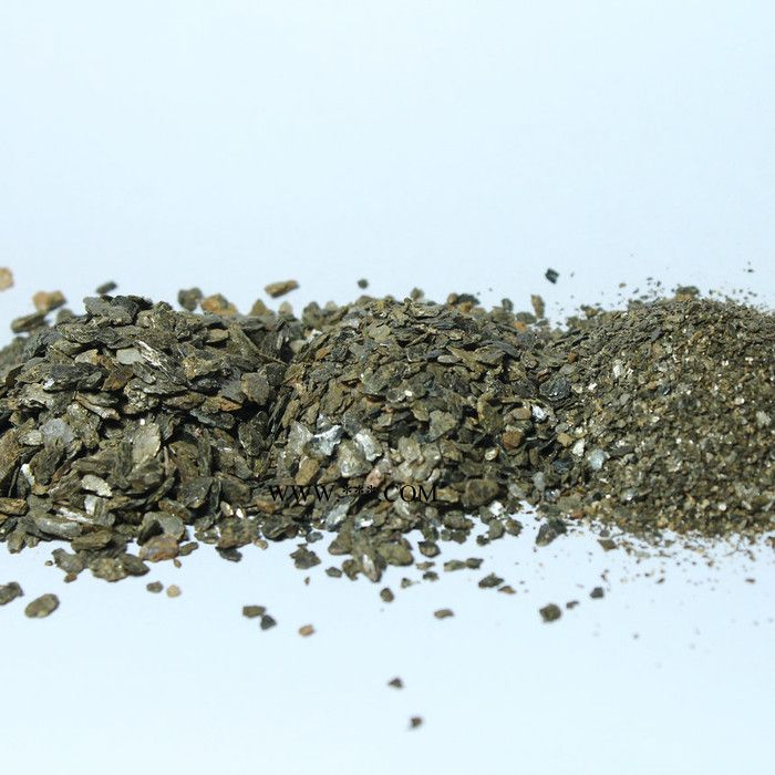 生蛭石片，出口品质未膨胀蛭石片大量出口韩国，为外贸公司严把质量关gold vermiculite，0.5-1mm蛭石片