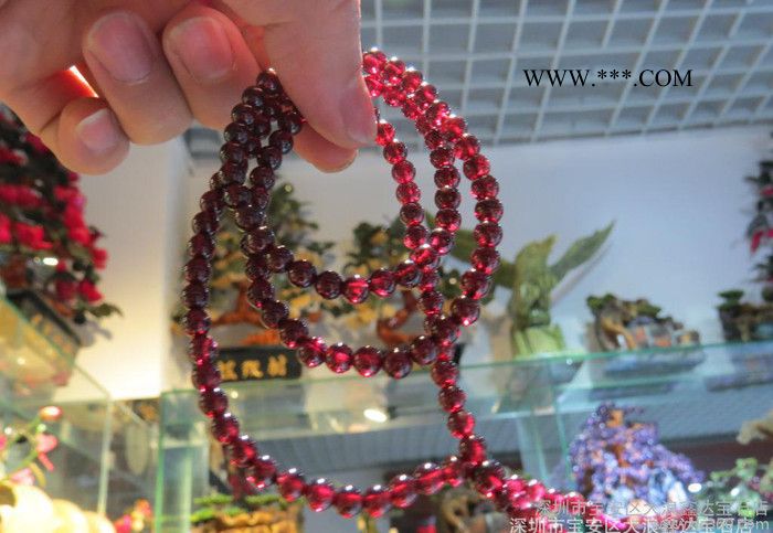 直销 时尚4-5MM 108颗3A石榴石手链 手链批发图1