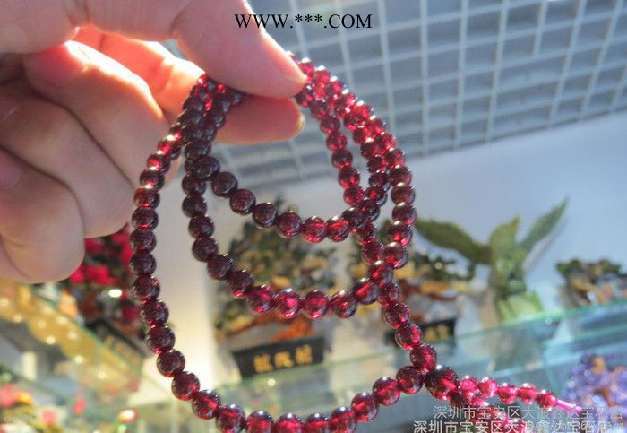 直销 时尚4-5MM 108颗3A石榴石手链 手链批发图3