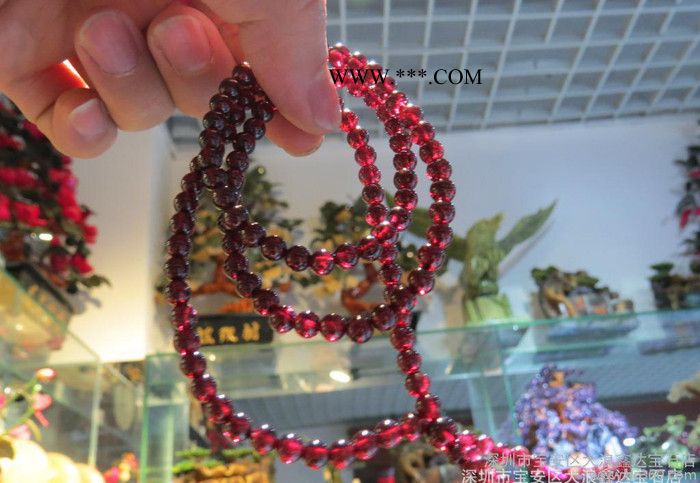 直销 时尚4-5MM 108颗3A石榴石手链 手链批发图2