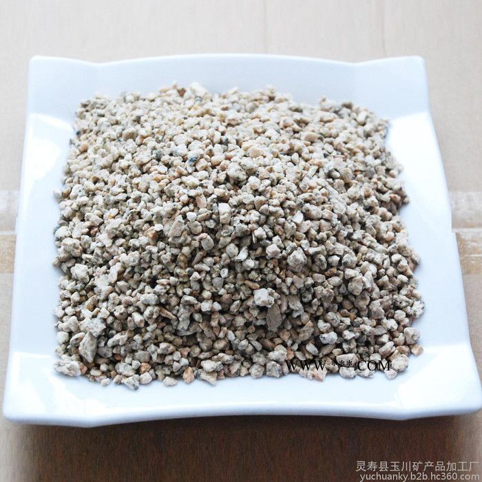 玉川矿产供应麦饭石矿化粒    麦饭石粉厂家 饲料级麦饭石粉   水质净化球图2