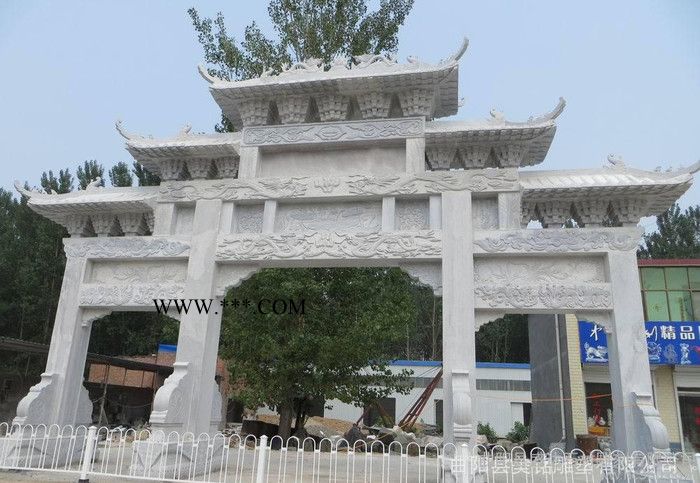 石雕牌楼 汉白玉大理石牌楼牌坊 村口景观雕塑摆件 直销图1