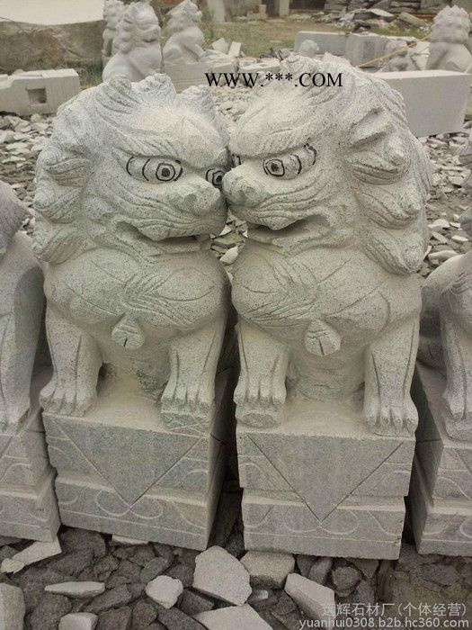 公墓石狮子精工细雕 天然芝麻白花岗石材狮子批发图4