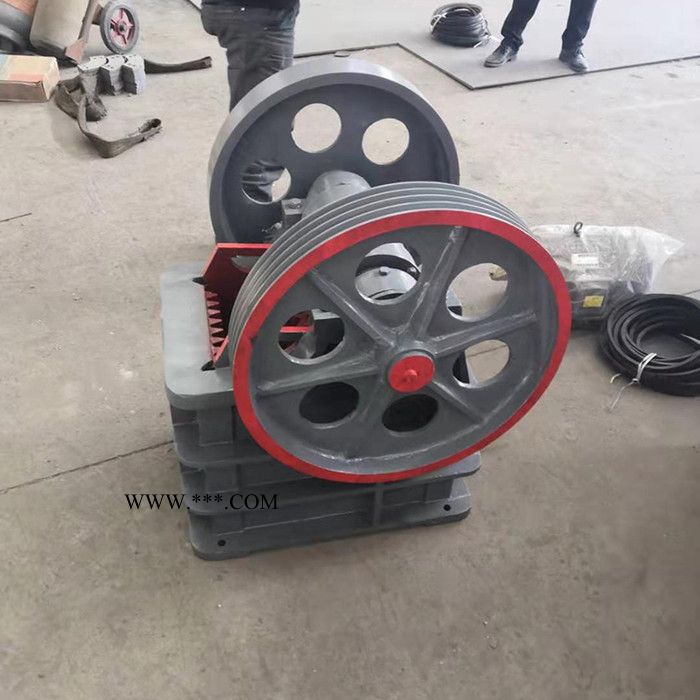 PE200x300颚式破碎机出口小型鄂破图2