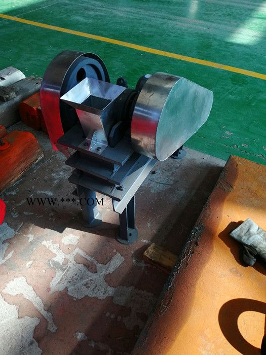 山东淄博矿山设备厂家供应PE-100X150小型颚式破碎机PE-150X250实验室碎石机可定制支架护罩料斗图4