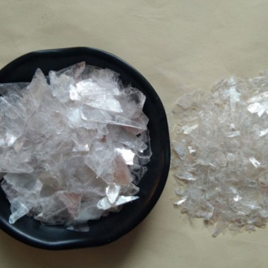 厂家供应 云母片云母碎 绝缘高熔点正4目合成云母 眼影用合成云母图1