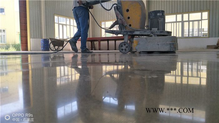 固化剂地坪   固化剂地坪工程   固化剂地坪施工   固化地坪   固化地坪施工   密封固化剂地坪   混凝土固化剂图1
